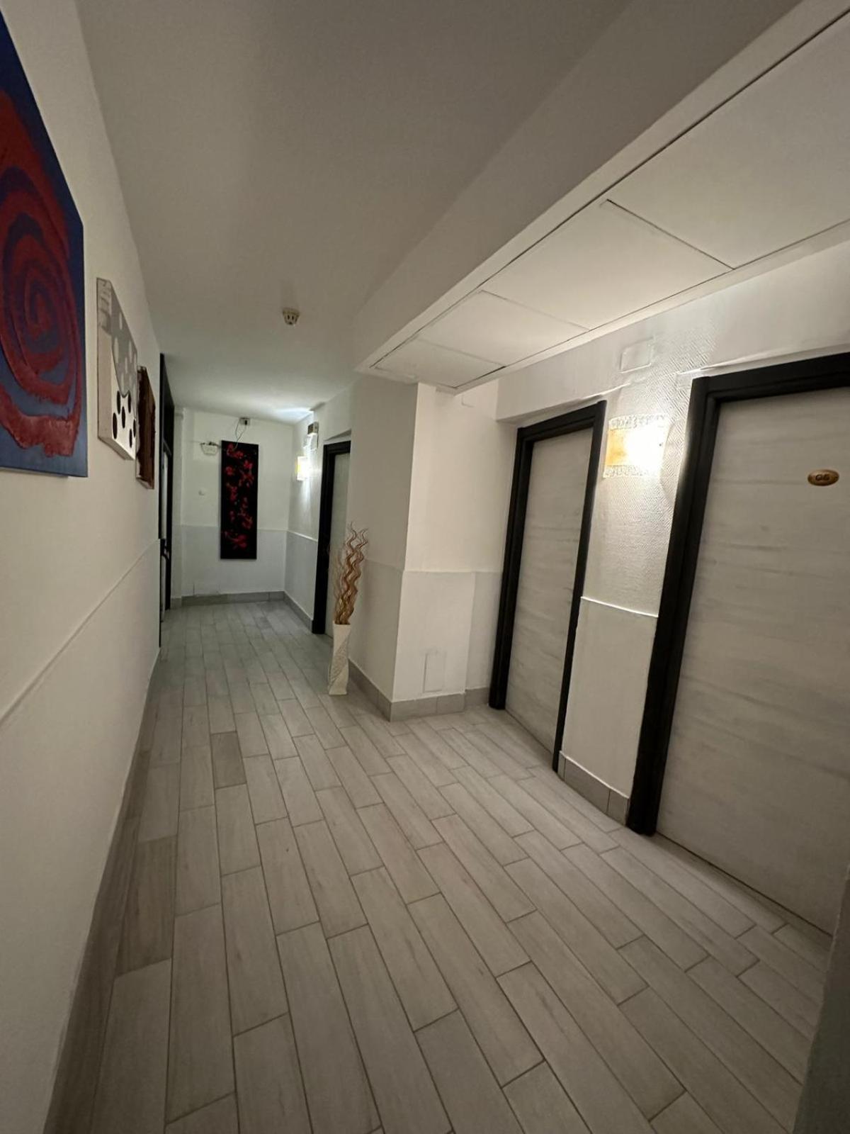 Hotel Clinton 카소리아 외부 사진