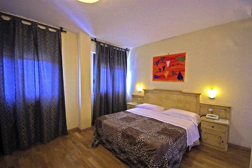 Hotel Clinton 카소리아 외부 사진